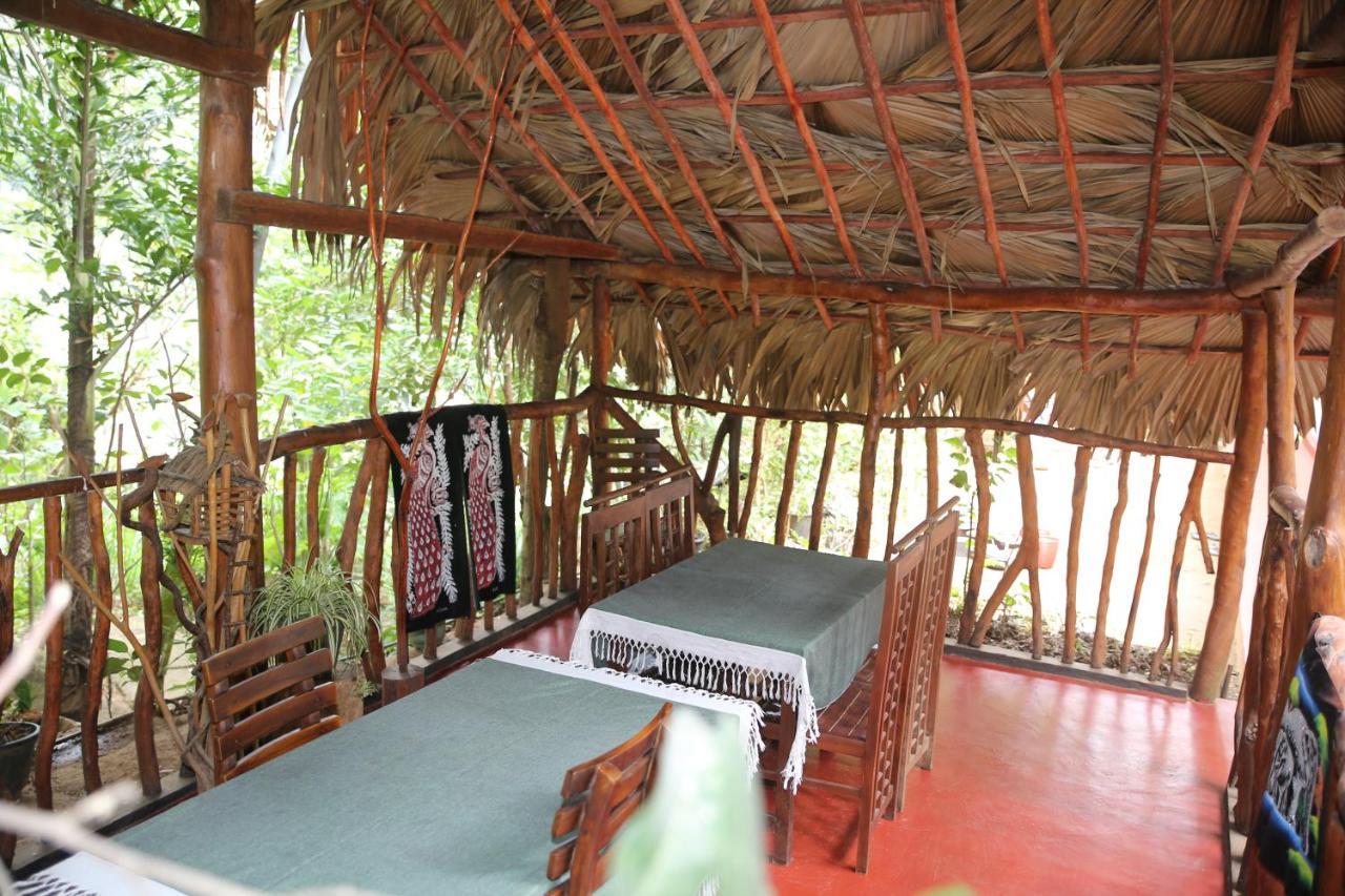 Jungle Face Inn Элла Экстерьер фото