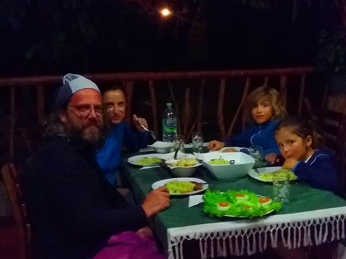 Jungle Face Inn Элла Экстерьер фото
